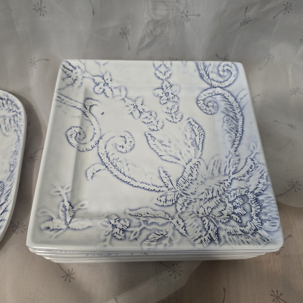 Sur La Table Melamine Plate Blue & White, Scrolls & Flowers - Picture 3 of 5